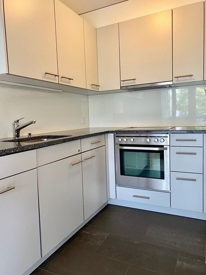 Appartement lumineux et moderne idéal pour les couples (6)