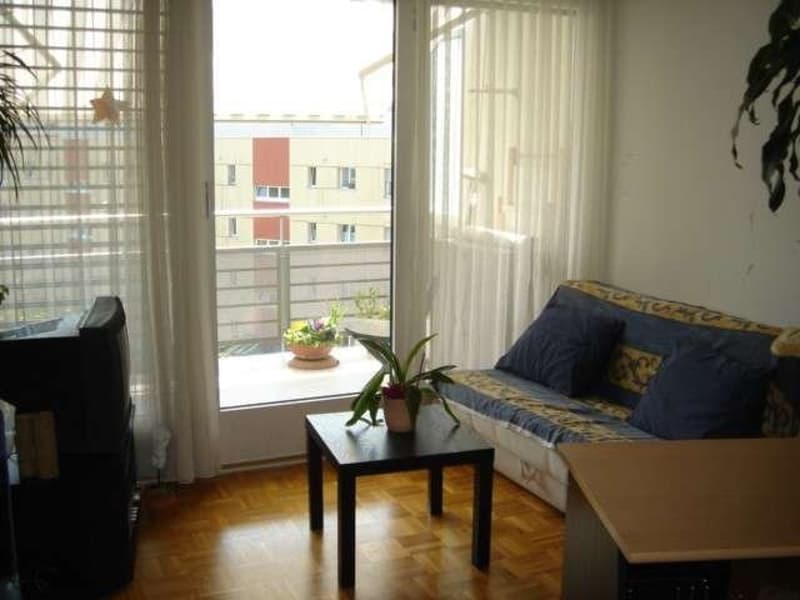 Living in an attractive location (2)