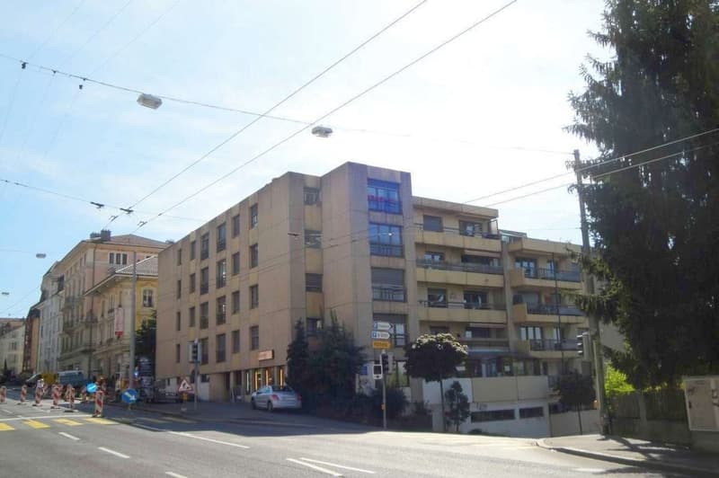 Indoor parking spaces for rent (1)