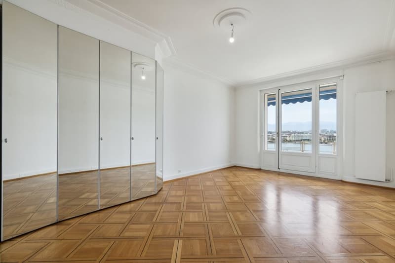 Magnifico appartamento di 7 locali con vista sul lago e la fontana (4)
