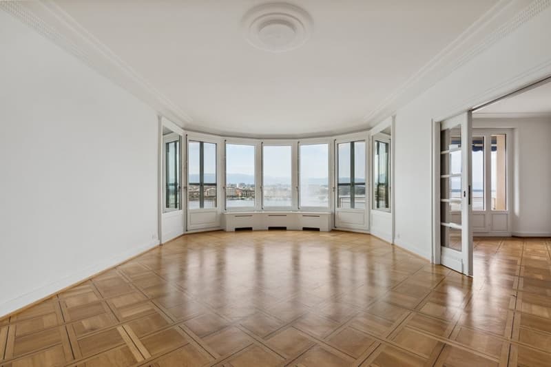 Magnifico appartamento di 7 locali con vista sul lago e la fontana (11)