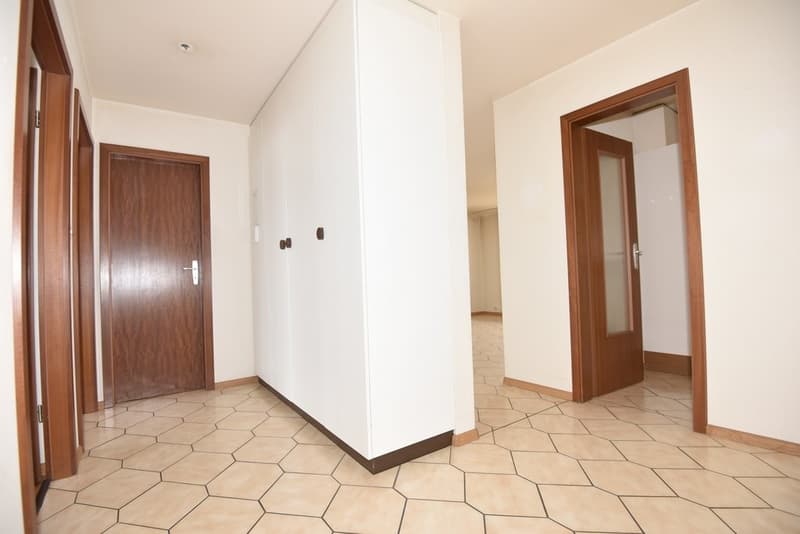7709.02.hall.png