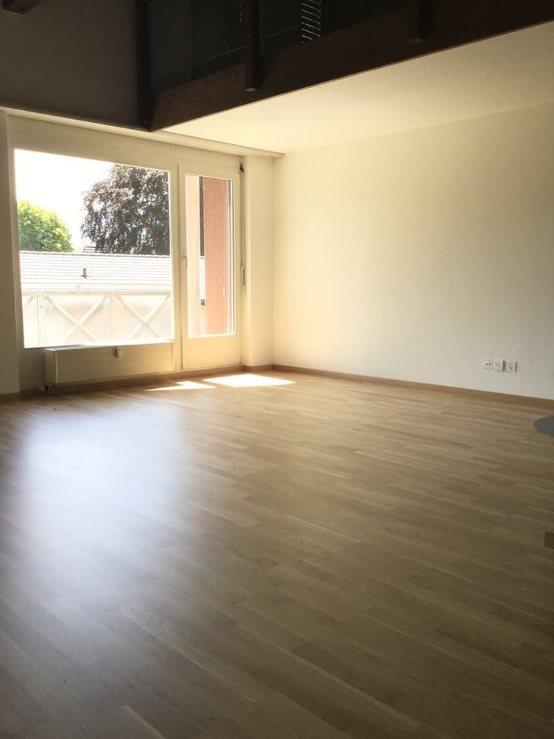Gemütliche 2.5 Zimmerwohnung mit zwei Sitzplätzen (4)