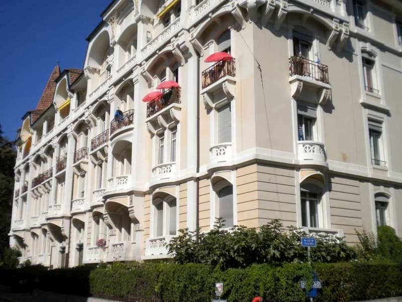 Place de parc intérieur à 5 minutes de la gare (1)