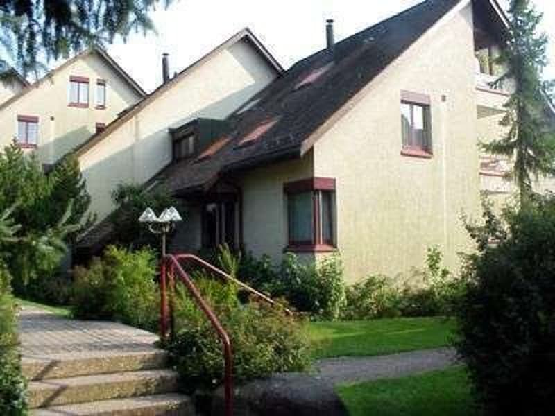 Quiet residential area in Zürich-Witikon, limited until 31.05.2028 (1)