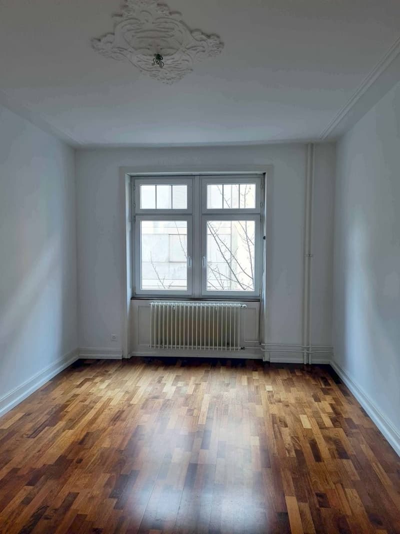 Well-maintained old building apartment in the popular St. Johanns quarter (4)