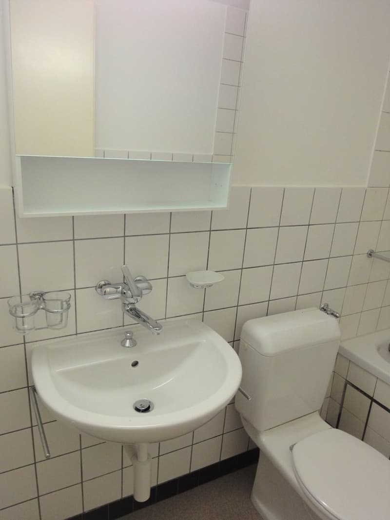 82370.01.0005h.JPG