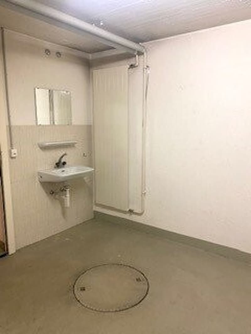 Craft room for rent (3)