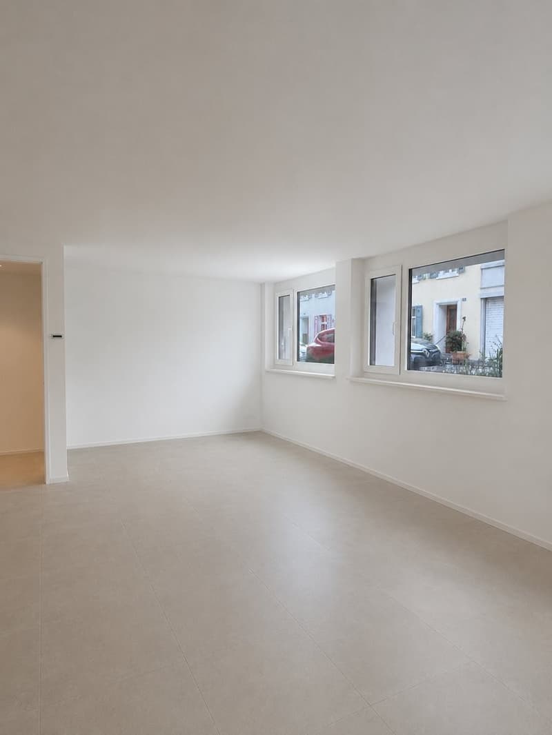 Modern Studio / Office in Central Location (3)