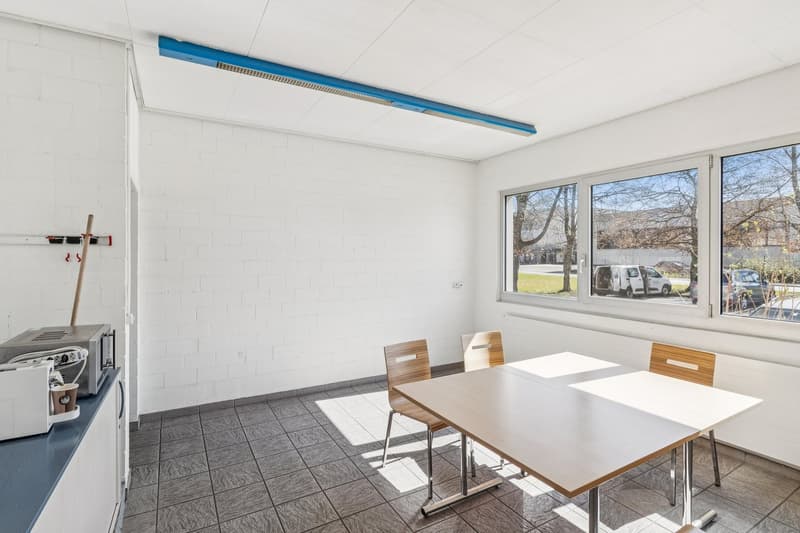 Occasion unique : Bâtiment commercial entier à louer avec flexibilité maximale (7)