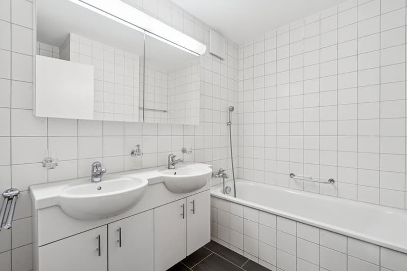 96630.02.0014_Badezimmer.jpg