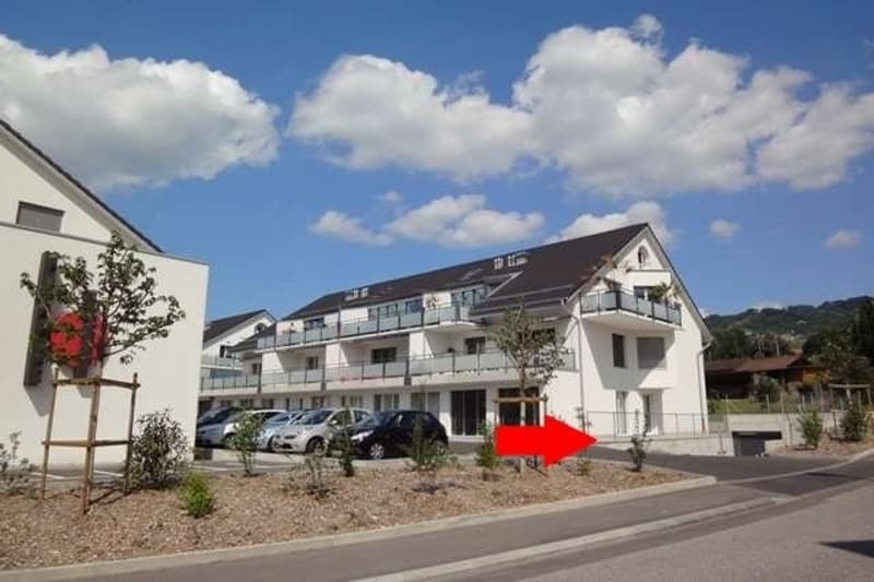 Parkplatz, 1180 Rolle (1)
