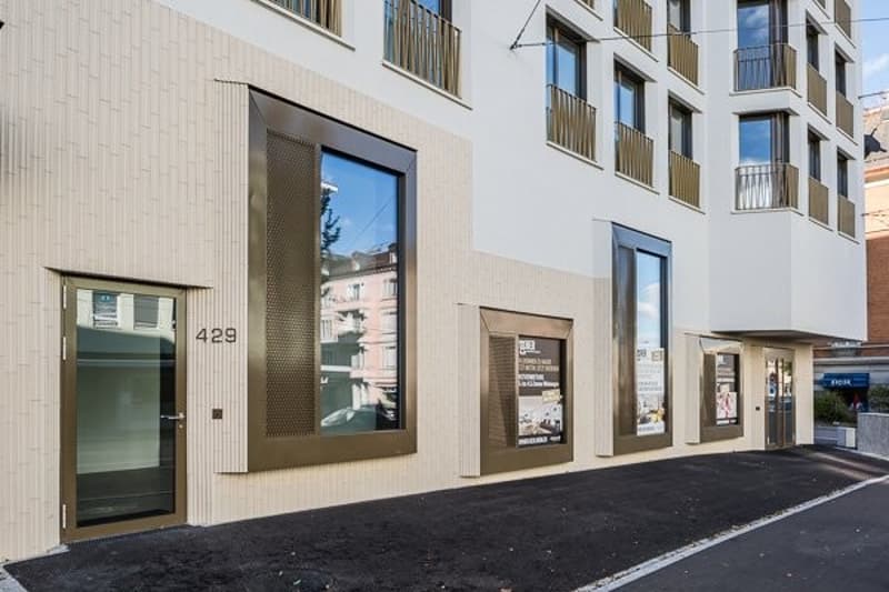 A residential studio with a certain something (2)