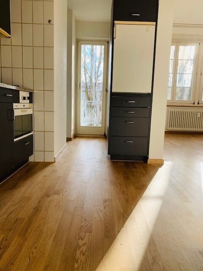 Helle Wohnung an ruhiger Lage (2)