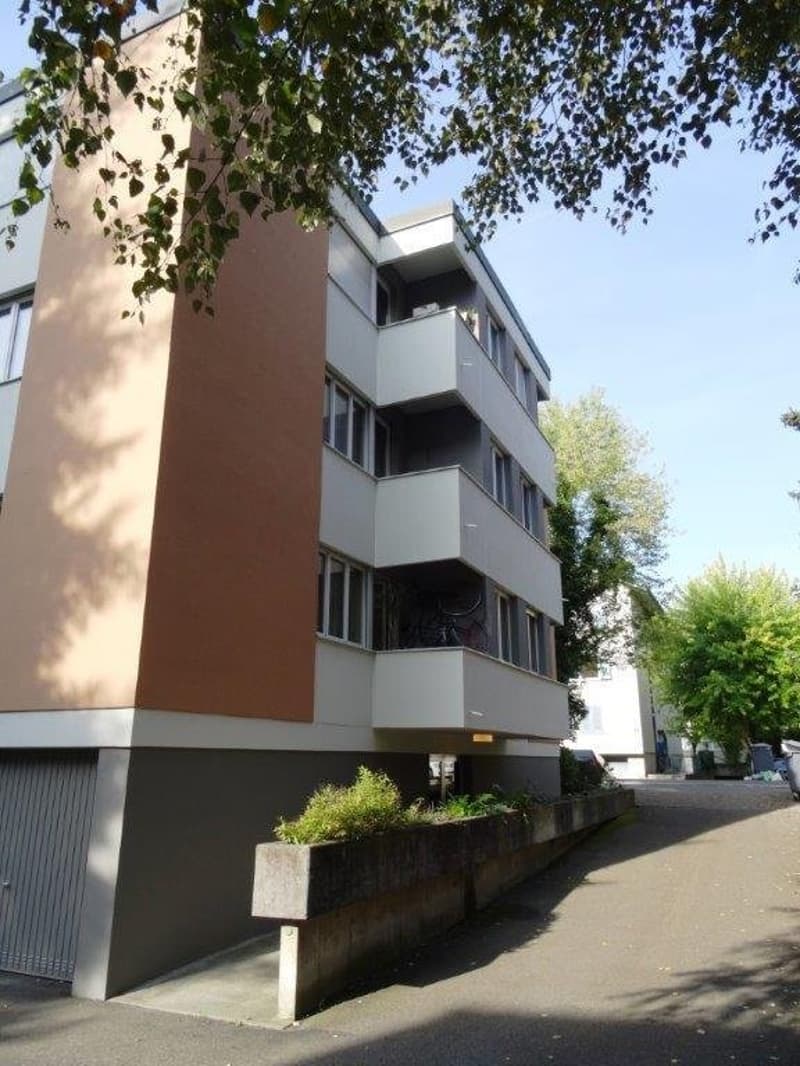 Nähe Berninaplatz, zentral und doch ruhig (1)