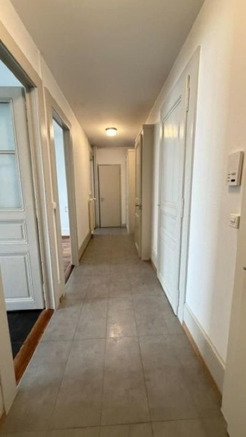 Hall.jpg