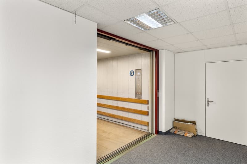Seltene Kombination aus Büro und Lager an einem Standort (7)