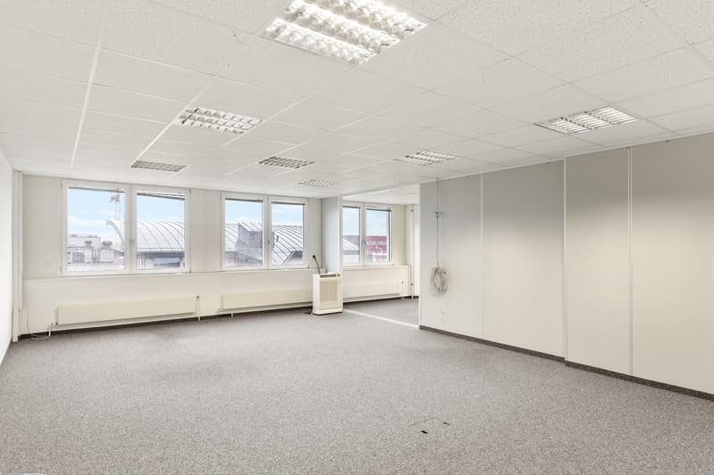 Seltene Kombination aus Büro und Lager an einem Standort (6)