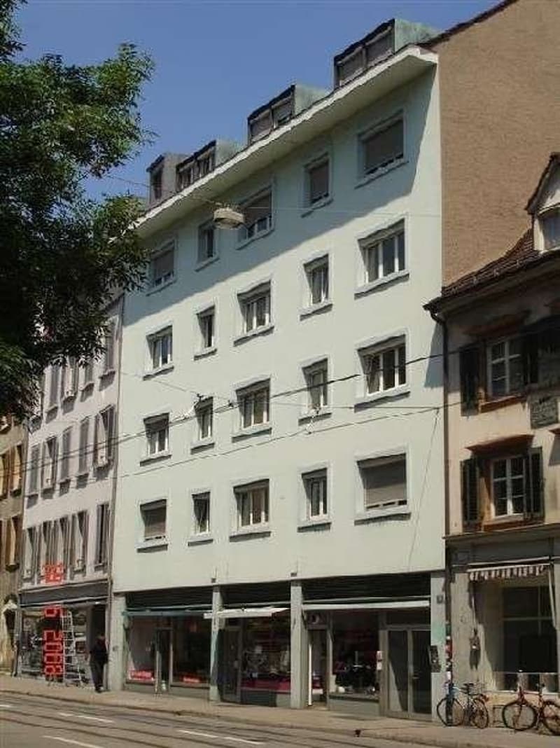 Helles Zimmer im beliebten St. Johanns-Quartier zu vermieten (1)