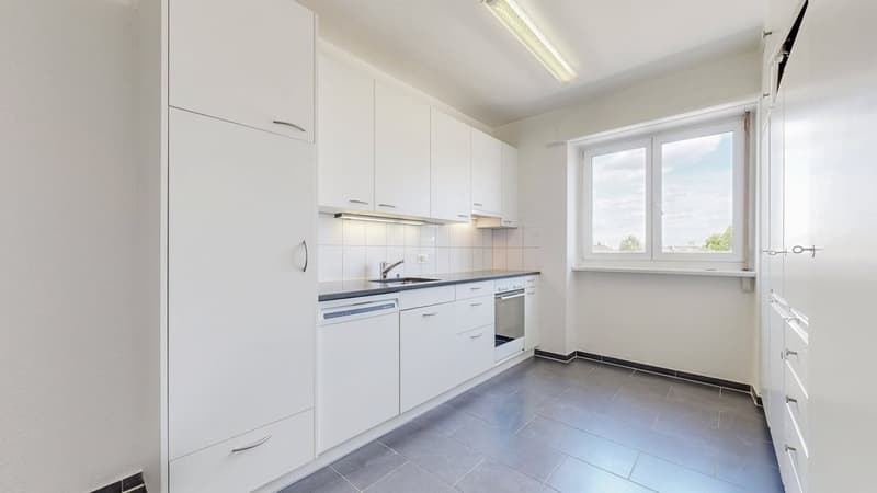 4.5-Zi-Whg-in-Solothurn-Kueche.jpg