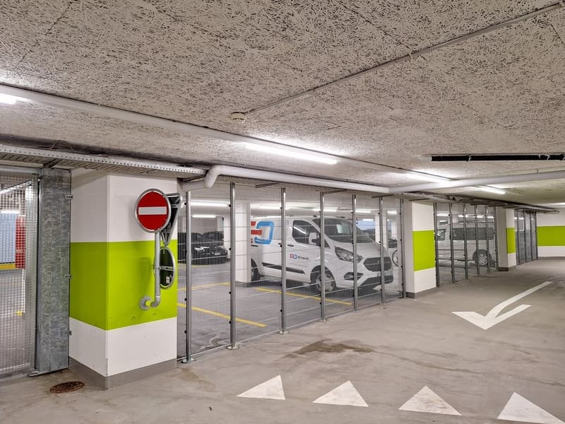 Einstellhalle