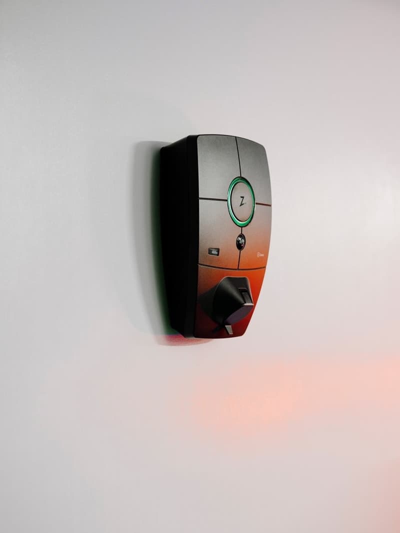 Zaptec_Pro_System_Charging_3173_1.jpg