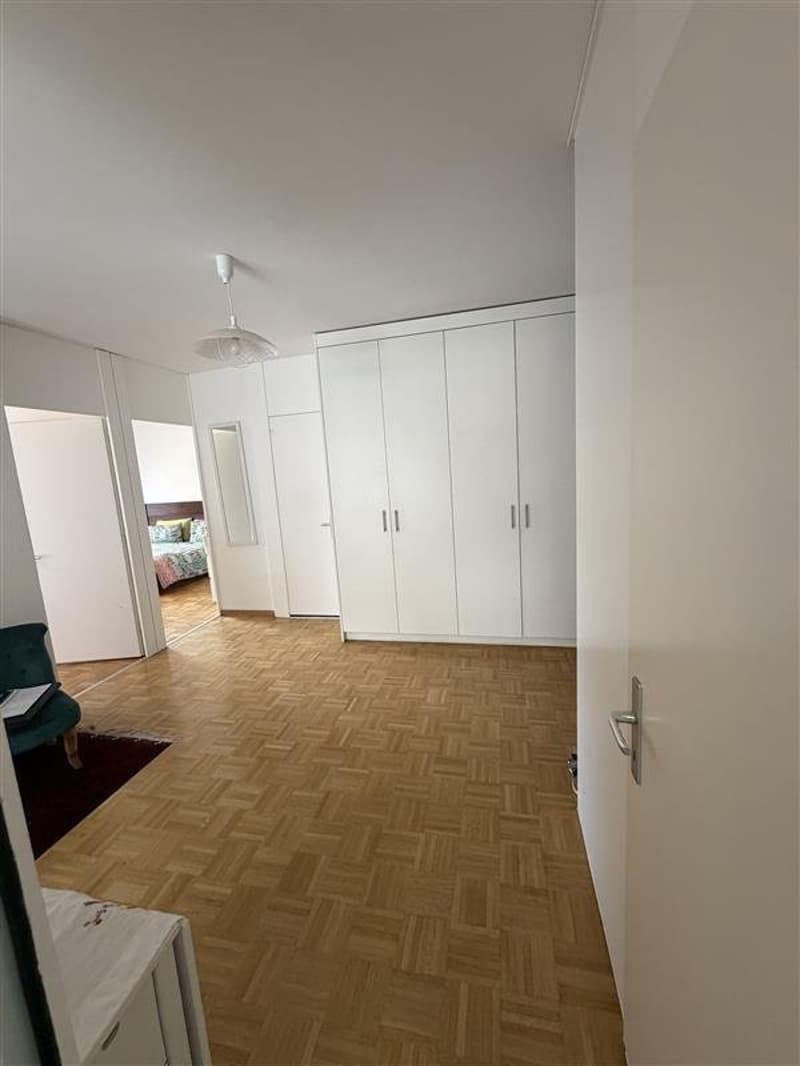 Hall 2.jpg