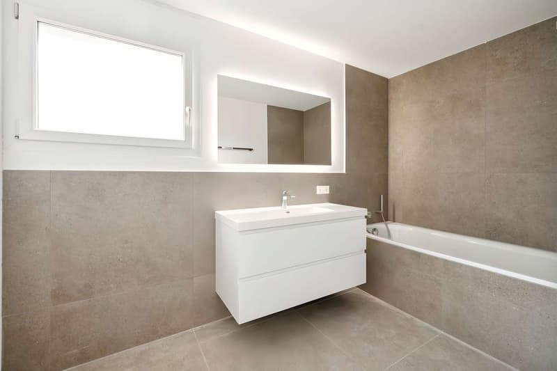 Badezimmer mit Badewanne