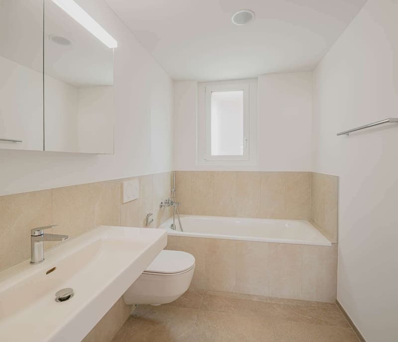 Badezimmer mit Badewanne