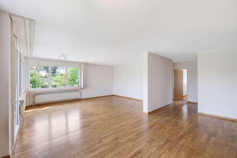 3.5-Zimmer-Wohnung an zentraler Lage in Neuhausen (2)