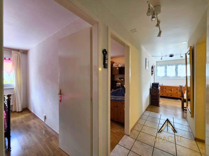 Apartment with 3.5 rooms, balcony and breathtaking view in dominant position (9)