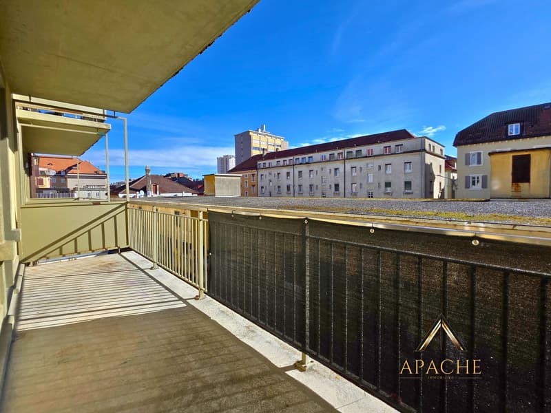 2 + 3.5 pièces ou 5.5 pièces avec grand balcon ? A vous de choisir ! (18)