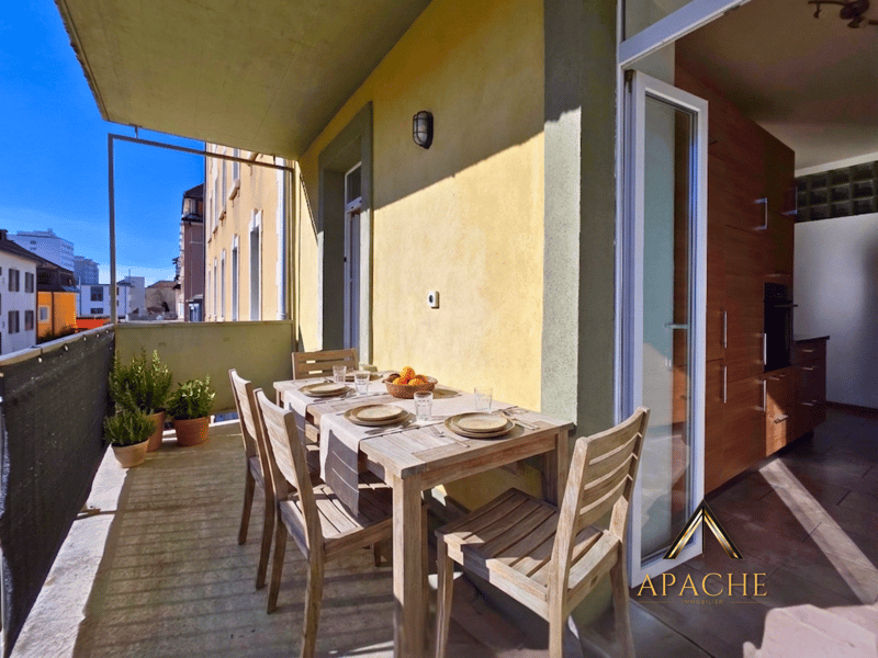 Magnifique 5.5 pièces avec grand balcon et place de parc intérieure (1)