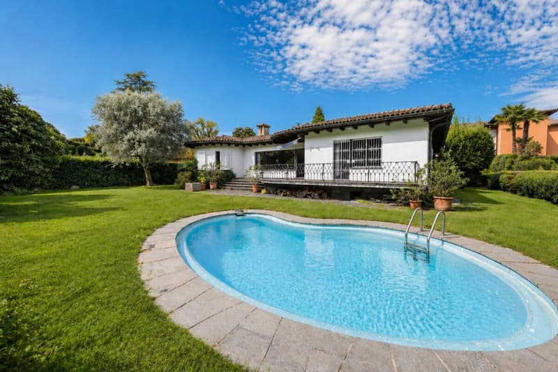 Mediterrane Villa mit Pool im Herzen von Ascona Kopie (1)