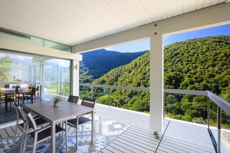 Licht, Privatsphäre und zeitgenössische Architektur in Medeglia (12)