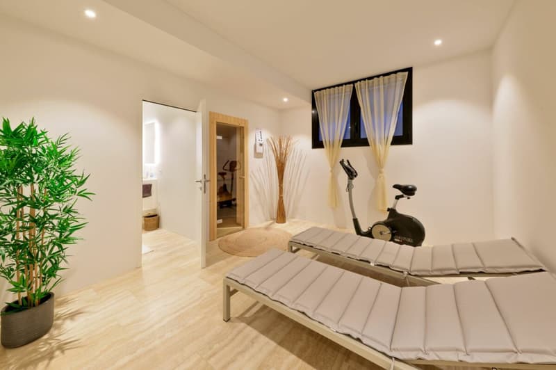 Moderne und zentrale 4.5 Zi.-Gartenwohnung mit Pool (9)