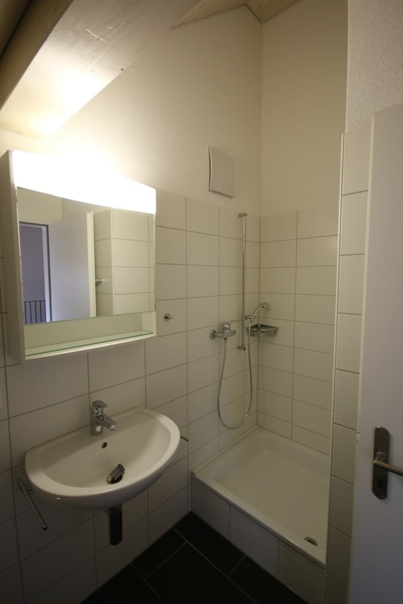 Schöne Maisonette-Wohnung in Zentrum von Frick zu vermieten (3)