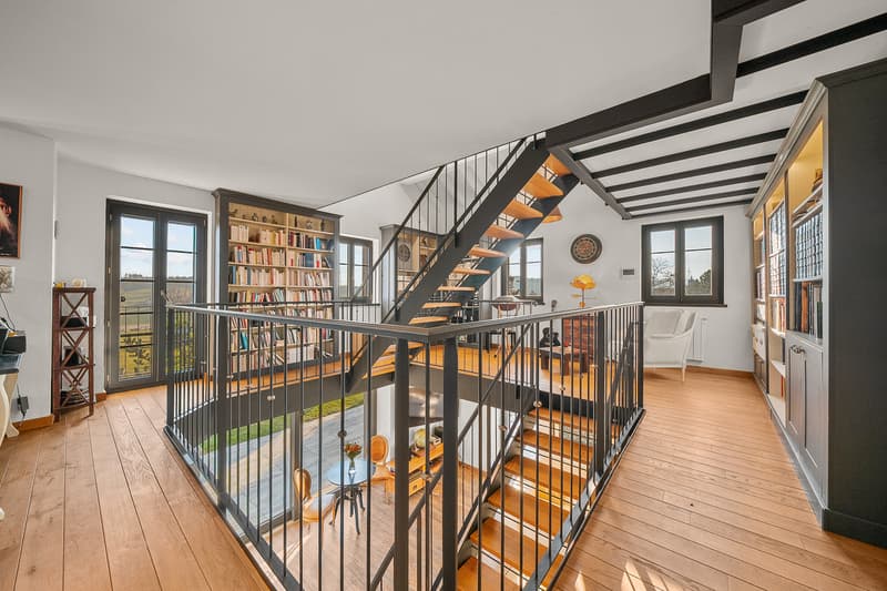 Edificio completamente rinnovato con carattere e charme, luogo pacifico (7)