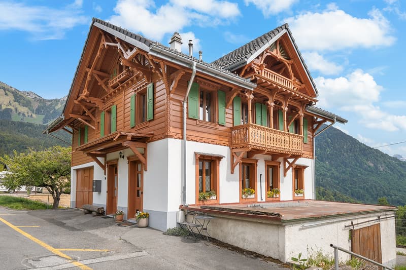 Ristrutturato con charme e autenticità nel cuore di un villaggio pacifico (11)