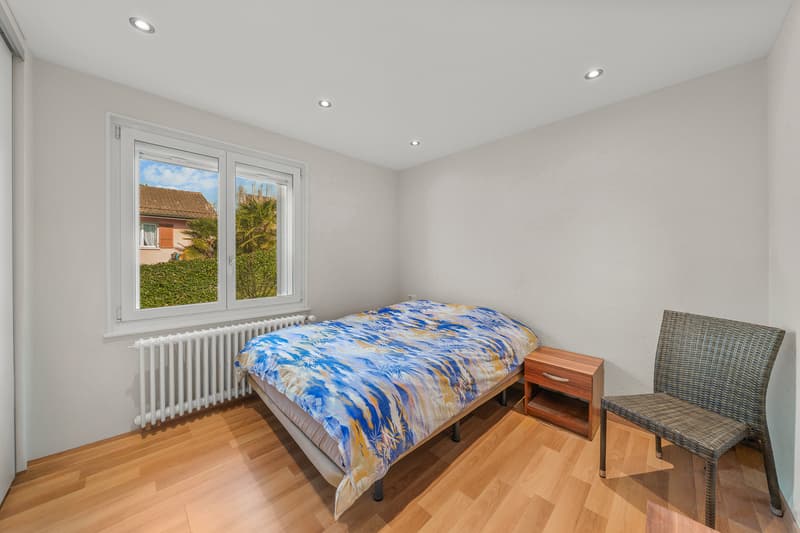 Beautiful individual house in a quiet and residential area (7)
