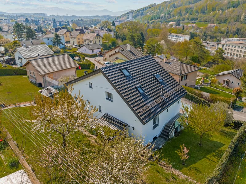 Beautiful individual house in a quiet and residential area (1)
