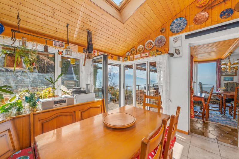 Chalet with exceptional panorama over Lake Geneva! (9)