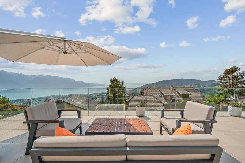 Architekten-Villa - eine Oase der Ruhe mit Blick auf den Genfersee (3)