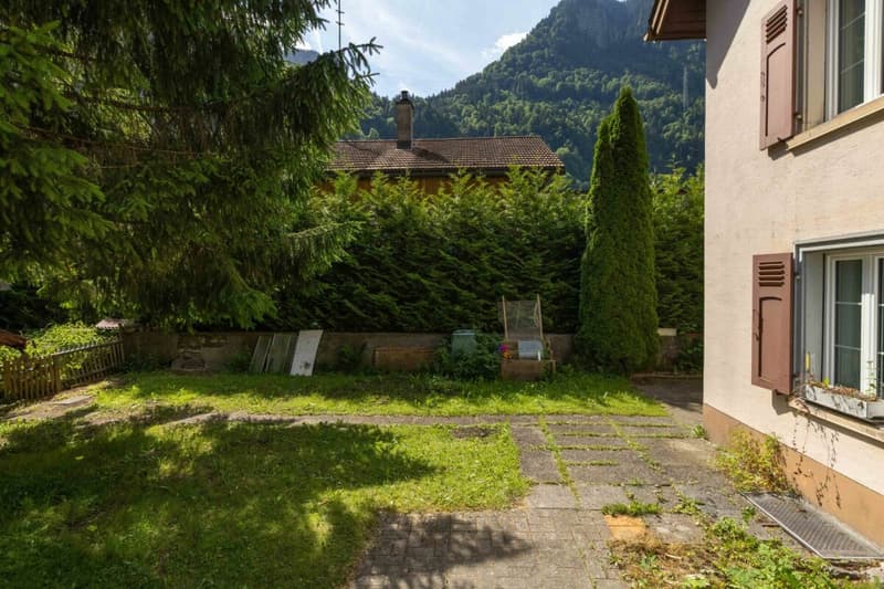 Casa a schiera affascinante con giardino spazioso a Diesbach (8)