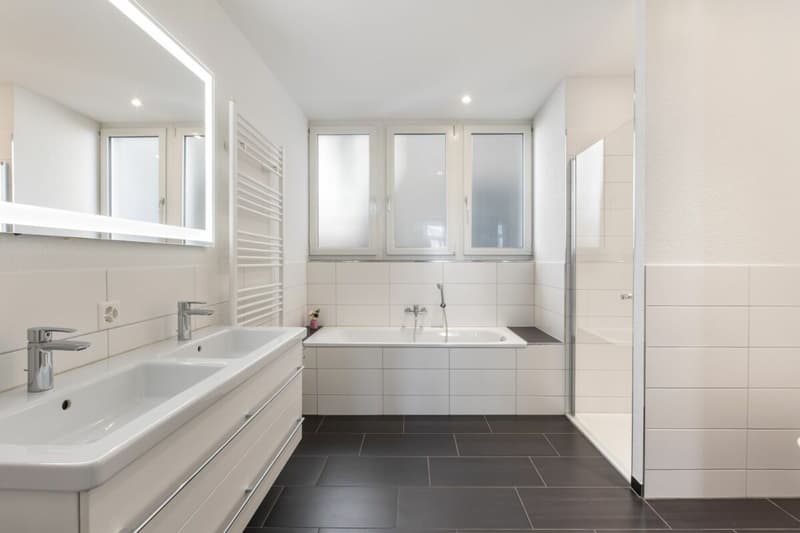 Modern 2.5-room city apartment in a central location (3)
