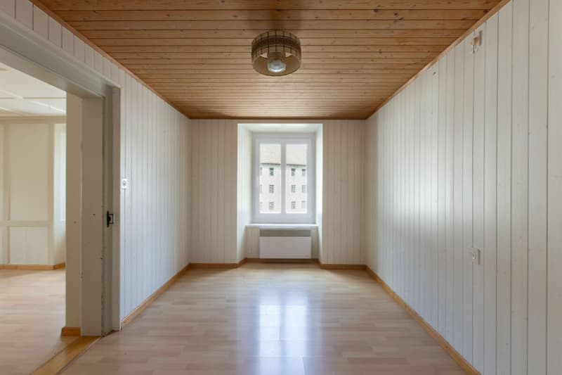 Grosszügiges Einfamilienhaus an naturnaher Lage (3)