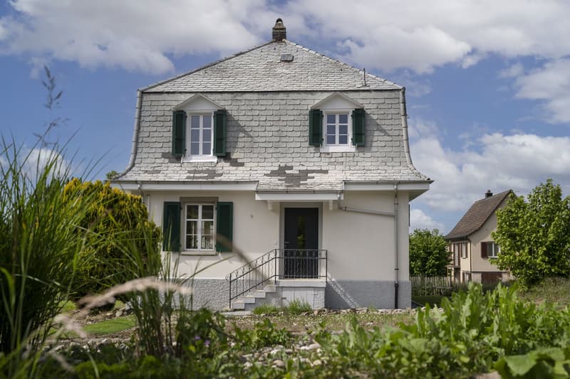 Living in Dürrenäsch – Charming Country House with a View (2)