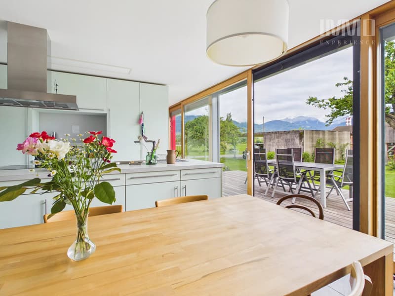 Architect-designed single-family home (9)