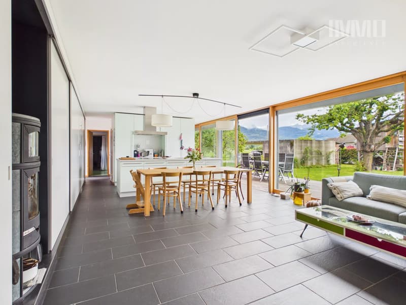 Architect-designed single-family home (12)