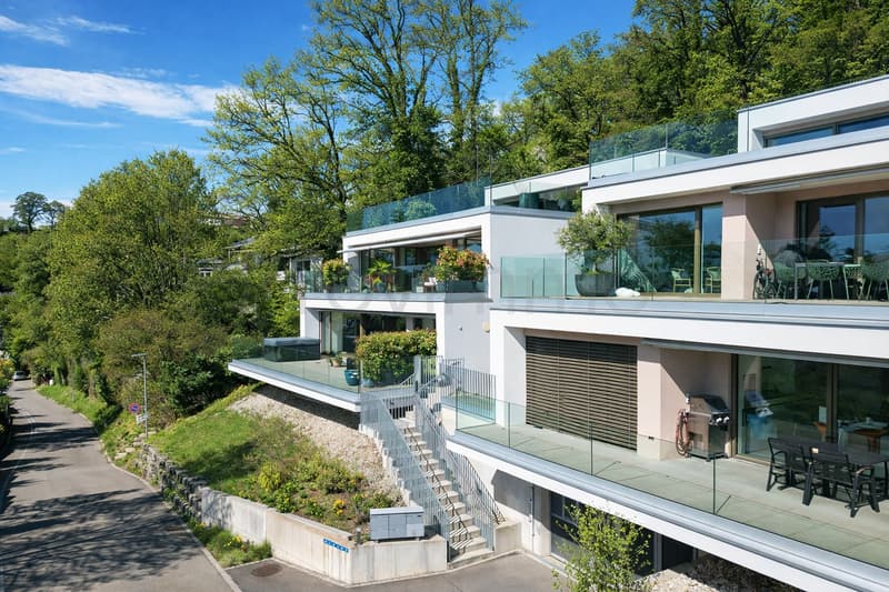 Luxury, location, and lifestyle perfectly combined (3)
